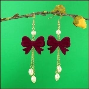 Red Flock Bow Pearl Earrings
